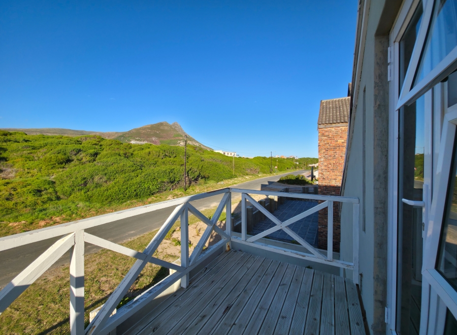 5 Bedroom Property for Sale in Hawston Western Cape